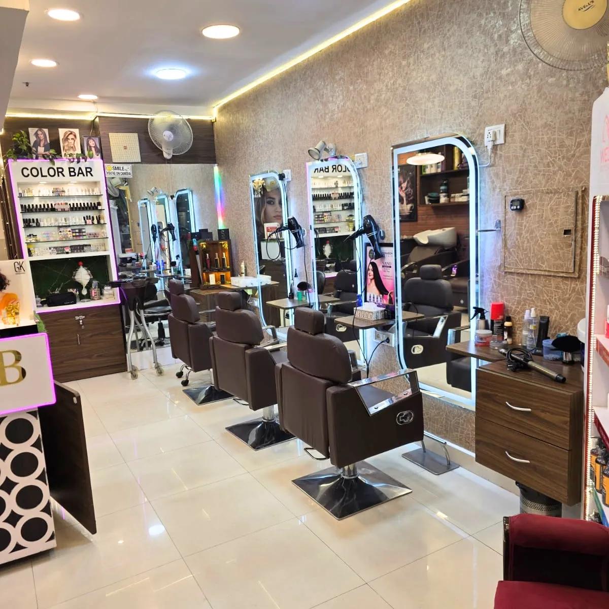 Swapna Beauty Parlour
